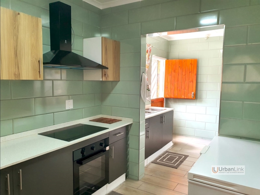 3 Bedroom Property for Sale in Safari Gardens North West